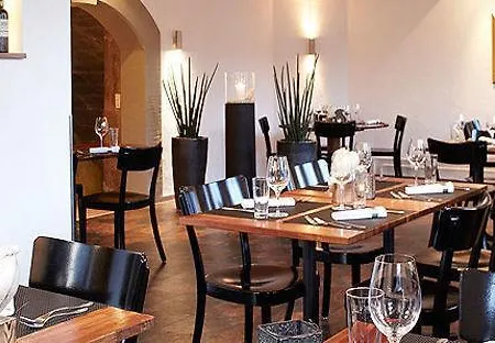 Ziegelhuesi Hotel, Bei Bern Locanda Stettlen